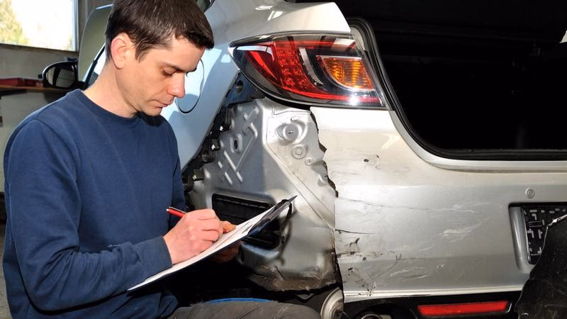 Where can I buy a damaged car?