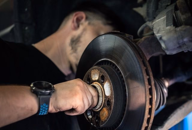 Does a bad wheel alignment make a squeaking sound?