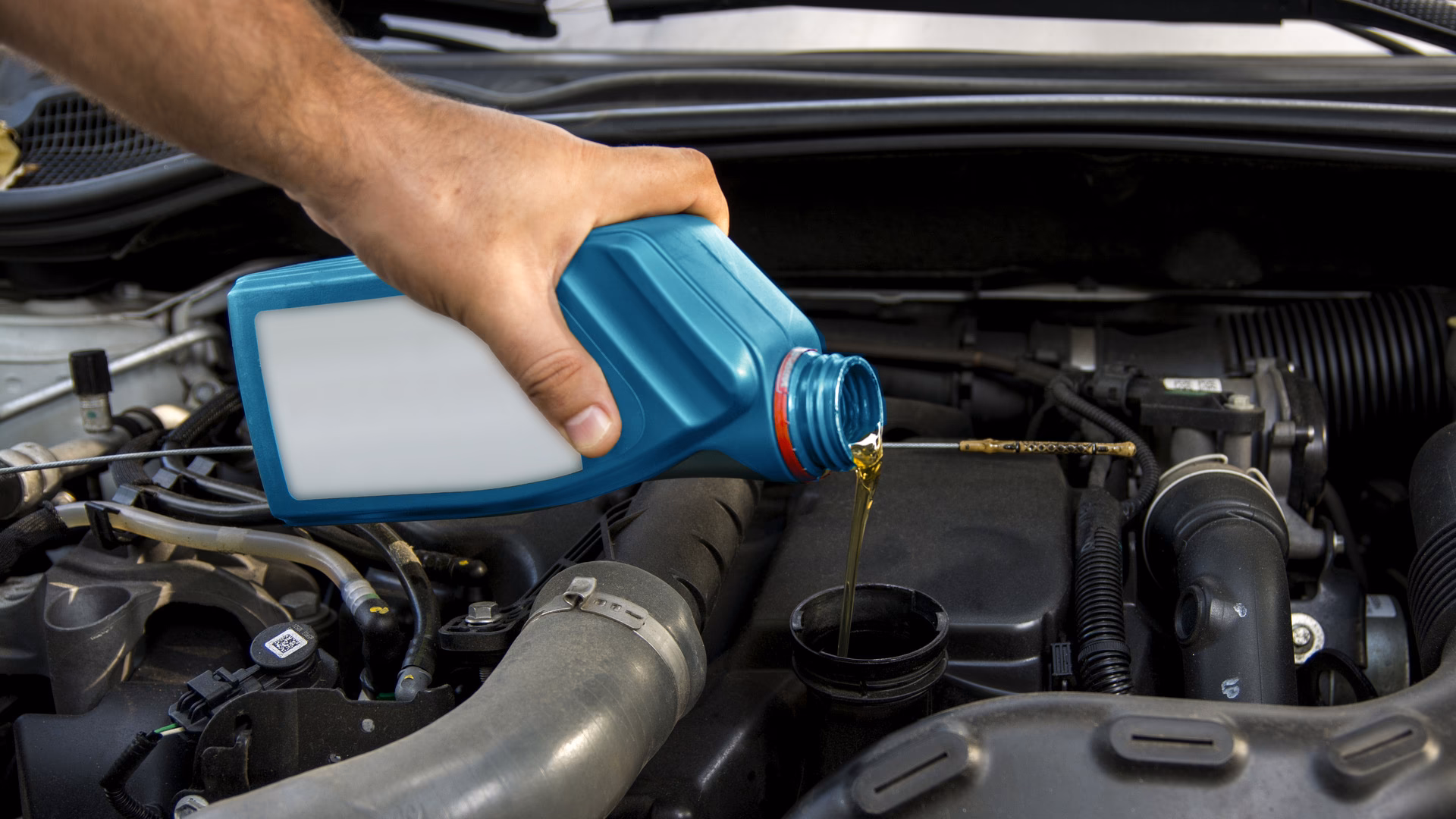 Can you add engine oil to a hot car?