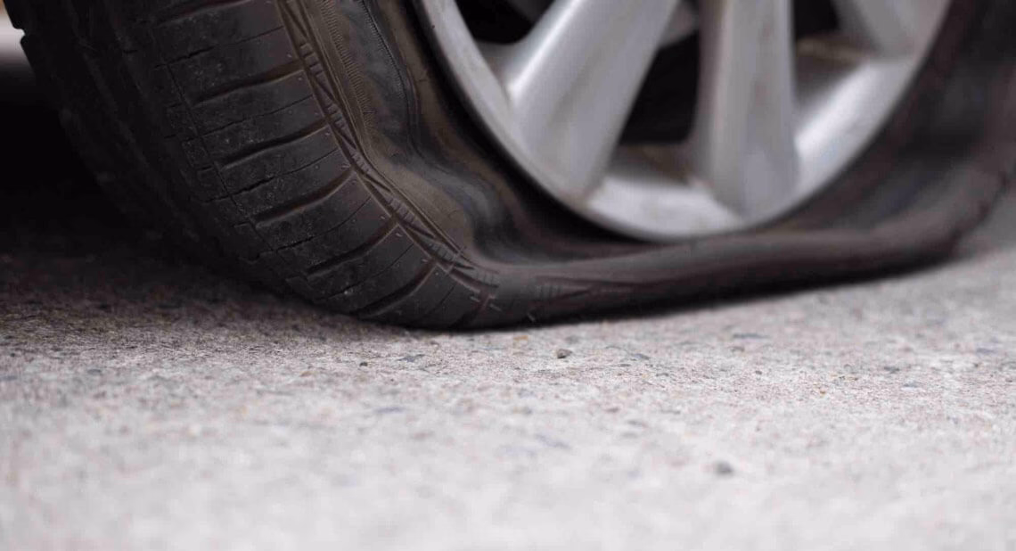 Can a leased car be returned with different tyres?