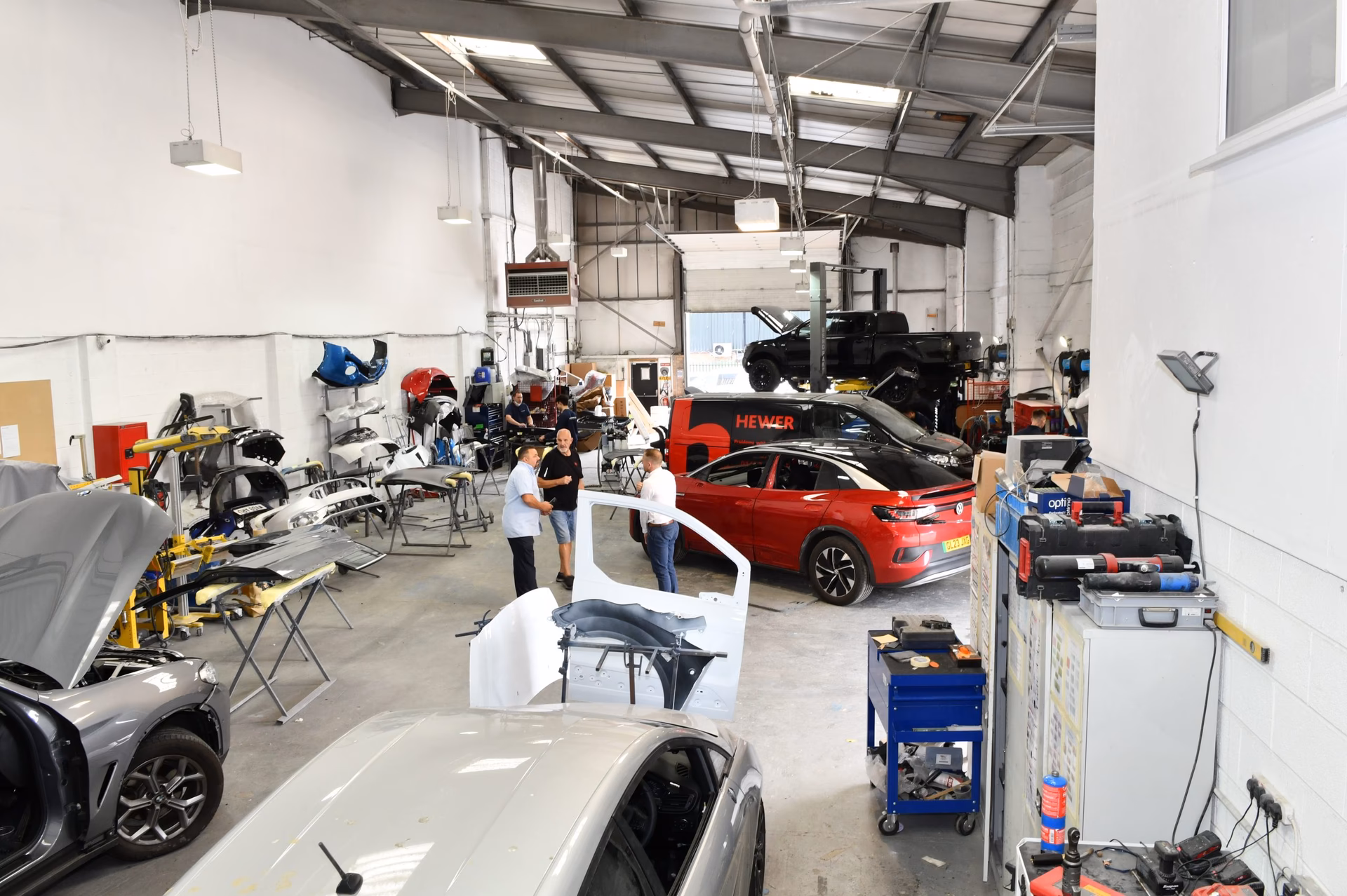 Who is fix auto Gloucester?