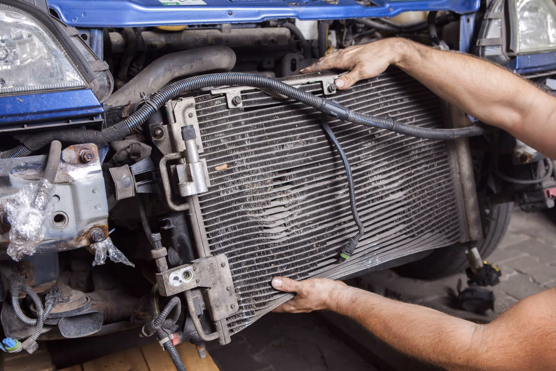 Does car aircon leaking need repair?