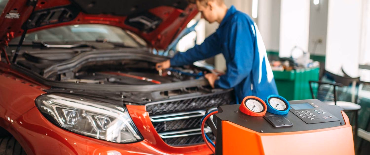 Where can I find a reliable car garage in Telford?