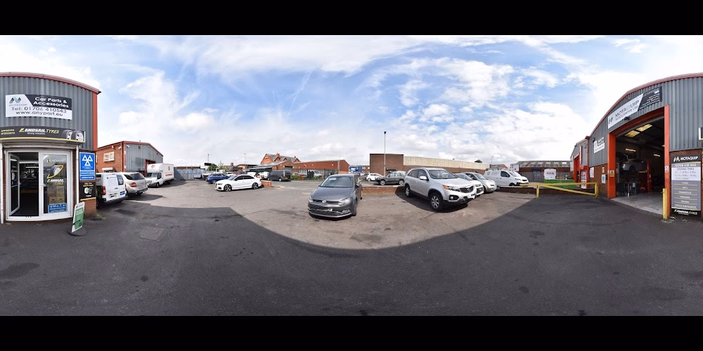 Why choose yell car air conditioning in Rochdale?