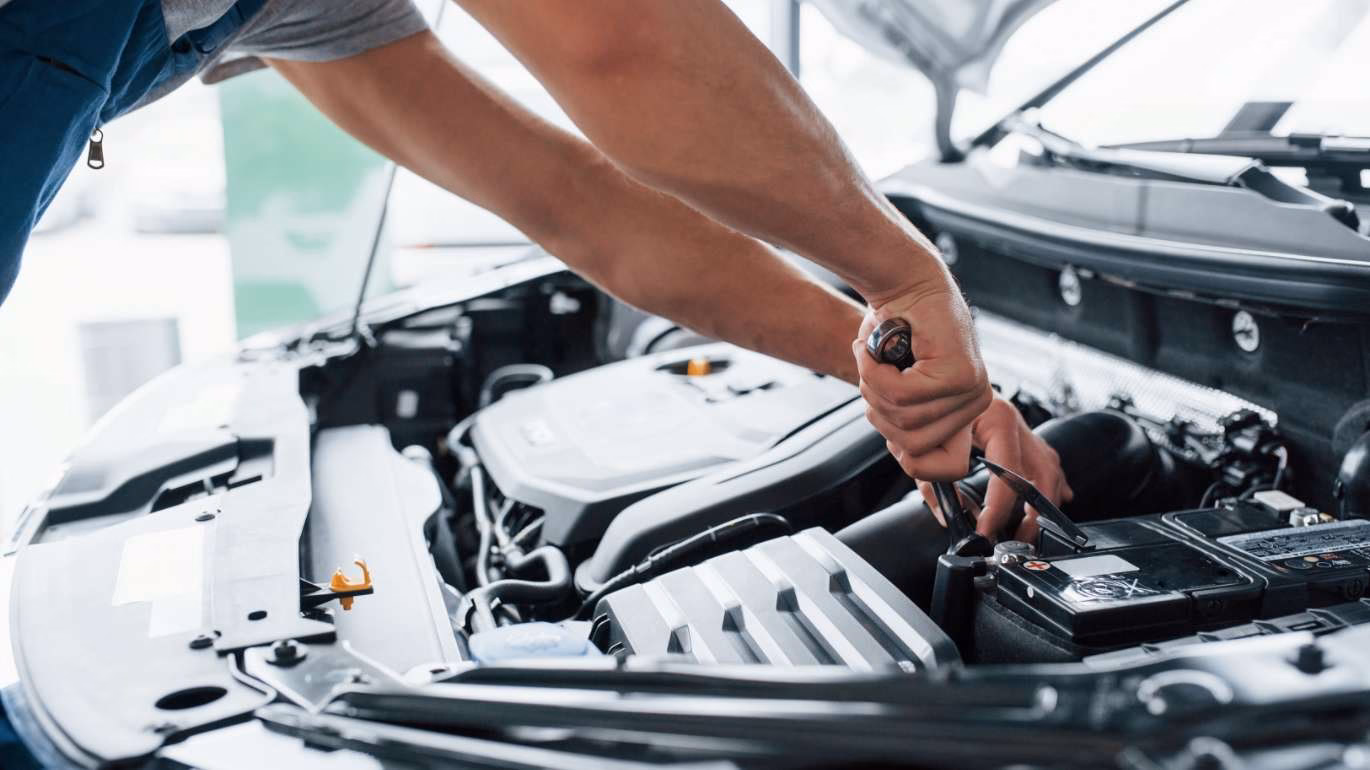 Where can I get engine repairs in Londonderry?