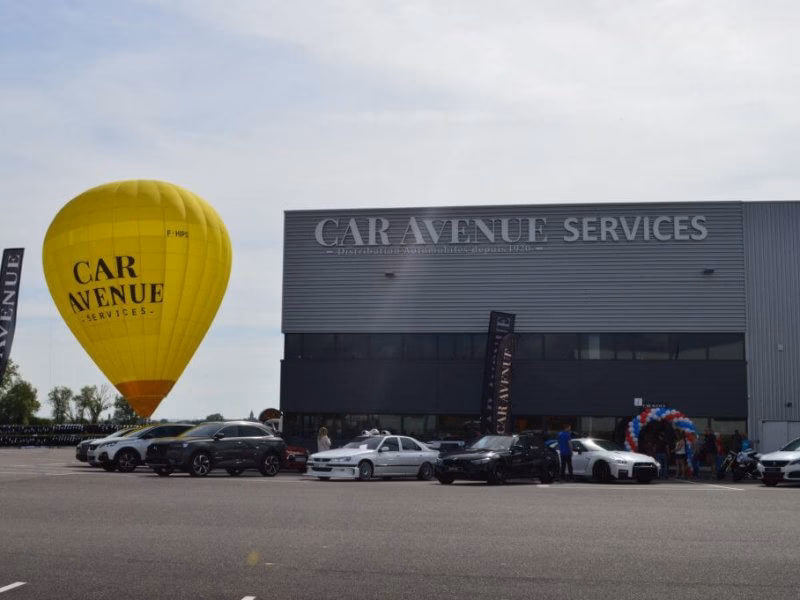 Who are Avenue services?