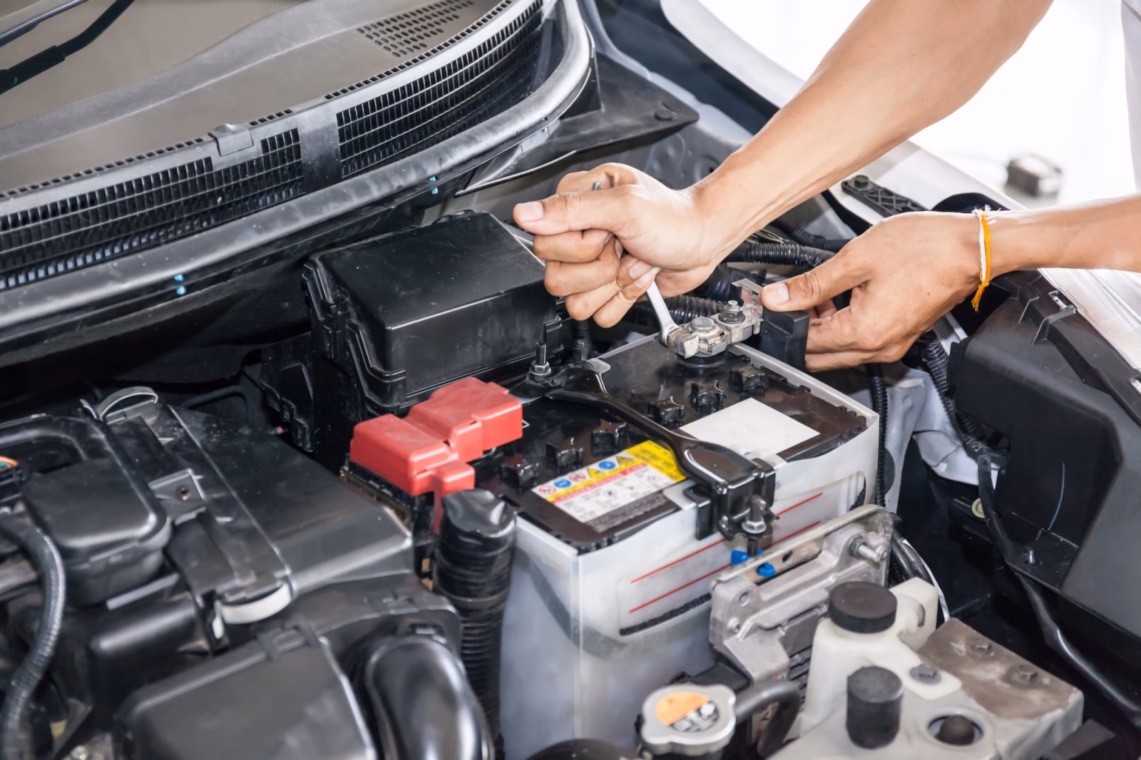 What is AAA roadside battery service?