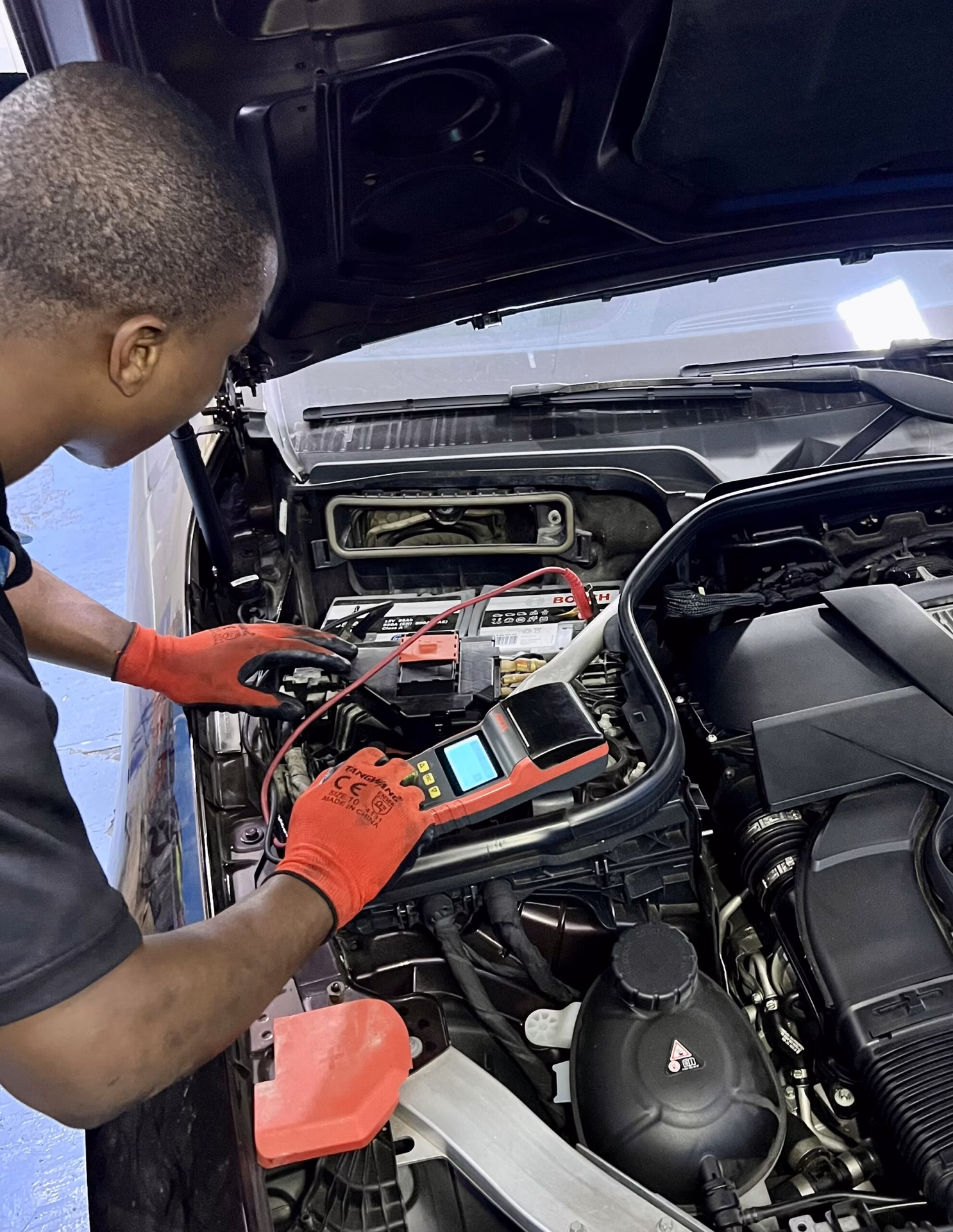 Where can I get battery recovery service in Dubai?