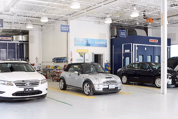 What services does accident repair centre offer?