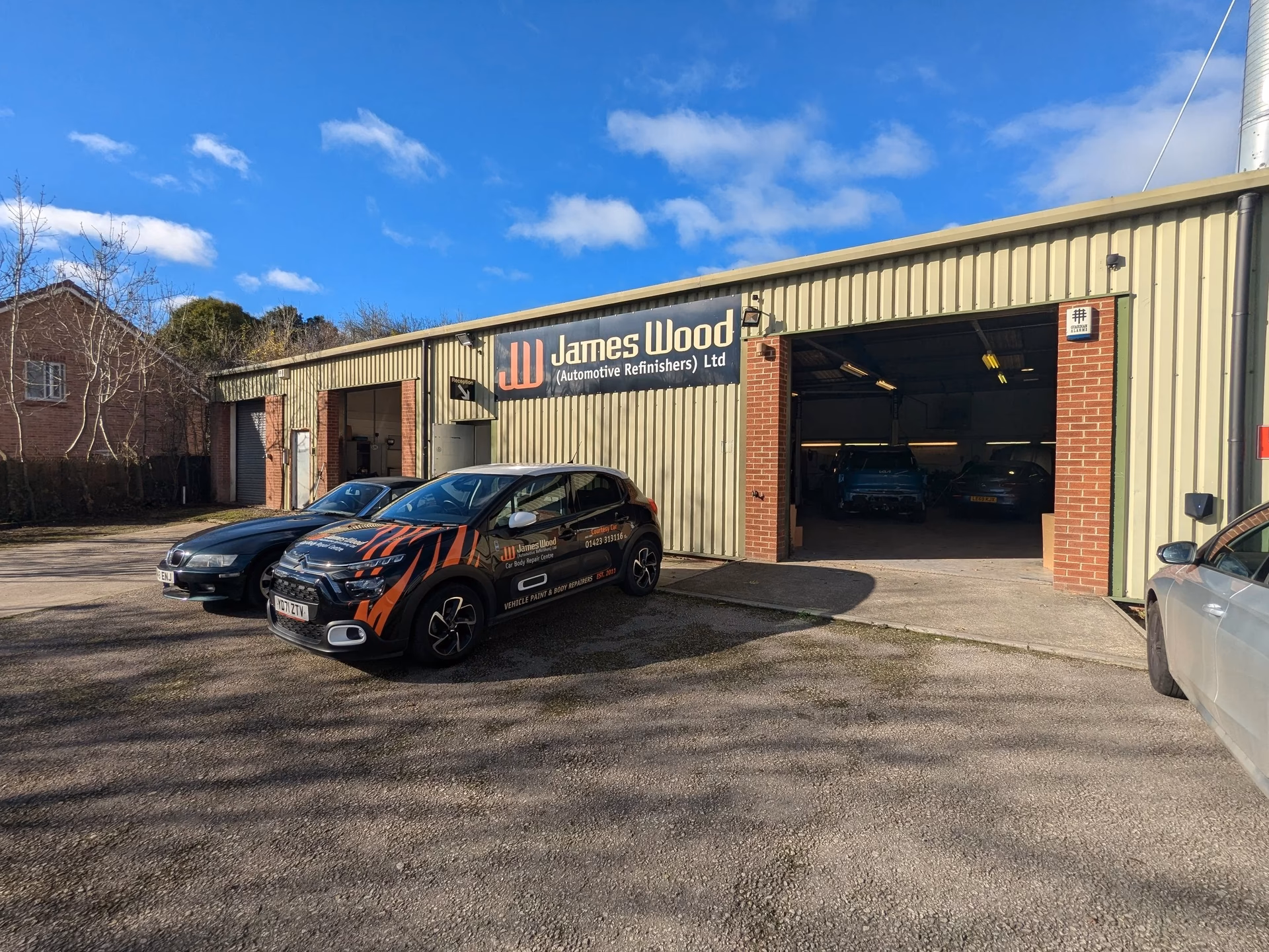 Does GC Motors Harrogate have a bodyshop?