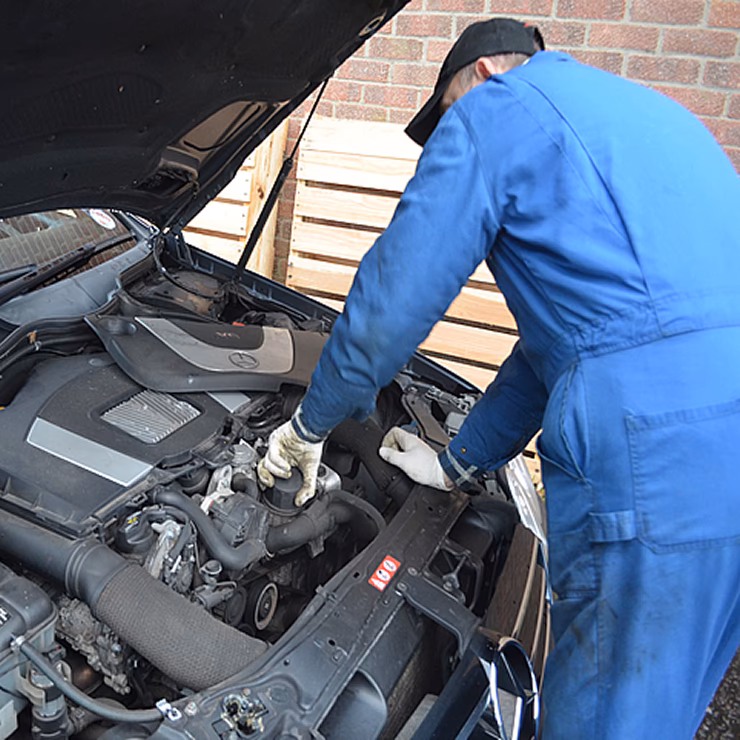 Who is the best car body repair service in Welwyn & Hatfield?