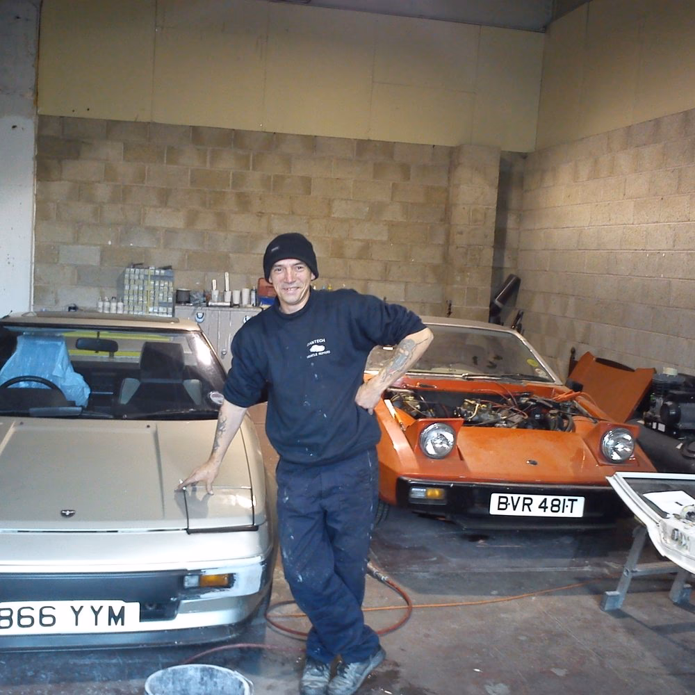 Who are Yorkshire & Derbyshire's leading manufacturer approved accident repair centres?