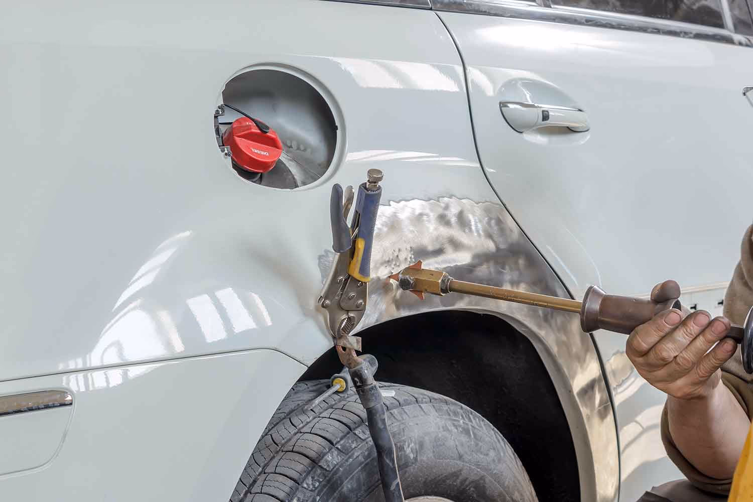 Can ChipsAway Sudbury repair my car?