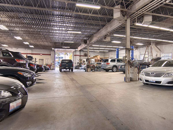 Why should you choose CSN collision in Burlington?