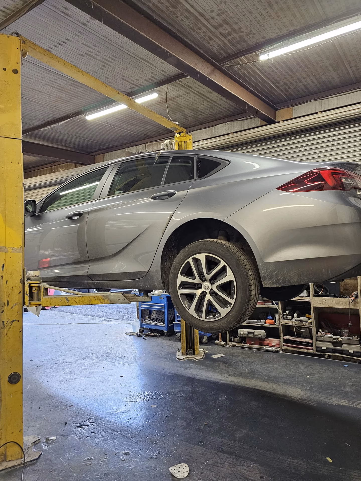 Where can I find a roof repair service in Dublin 15?