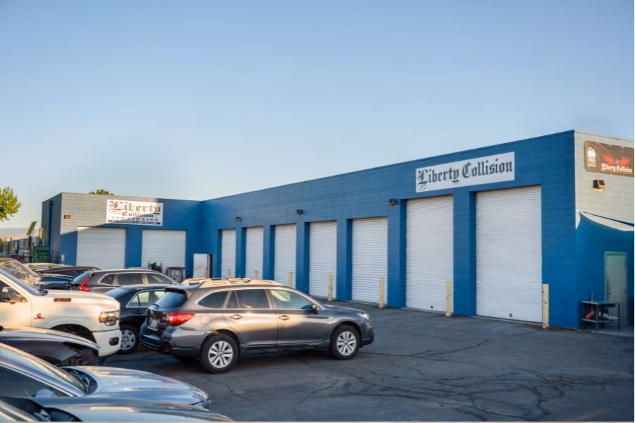 Where can I get a free auto body repair estimate in Reno?