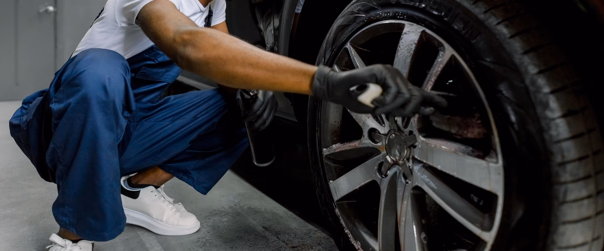 Do drum brakes need to be cleaned?