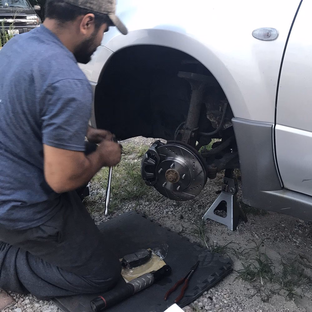 How do I find a garage to fix car brakes?