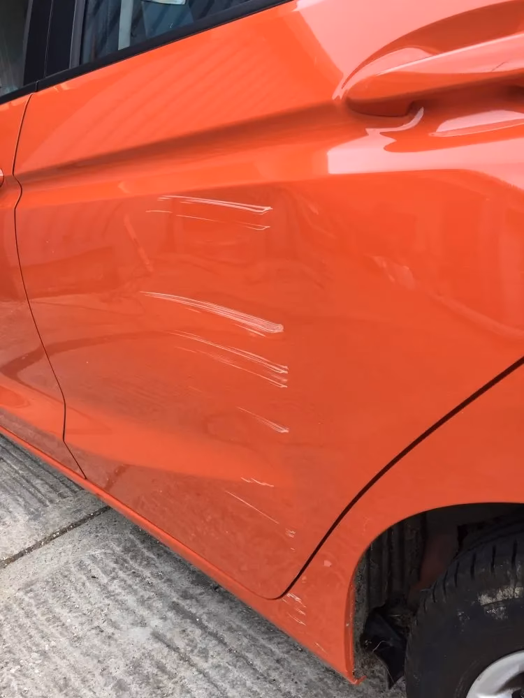 Who are mendadent car body repairs?