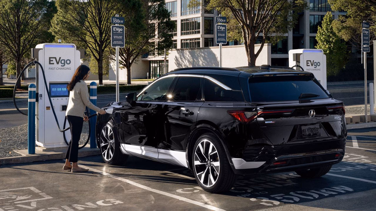 Who can get an electric vehicle ChargePoint grant?