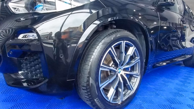 Do you offer car machine Polish services?