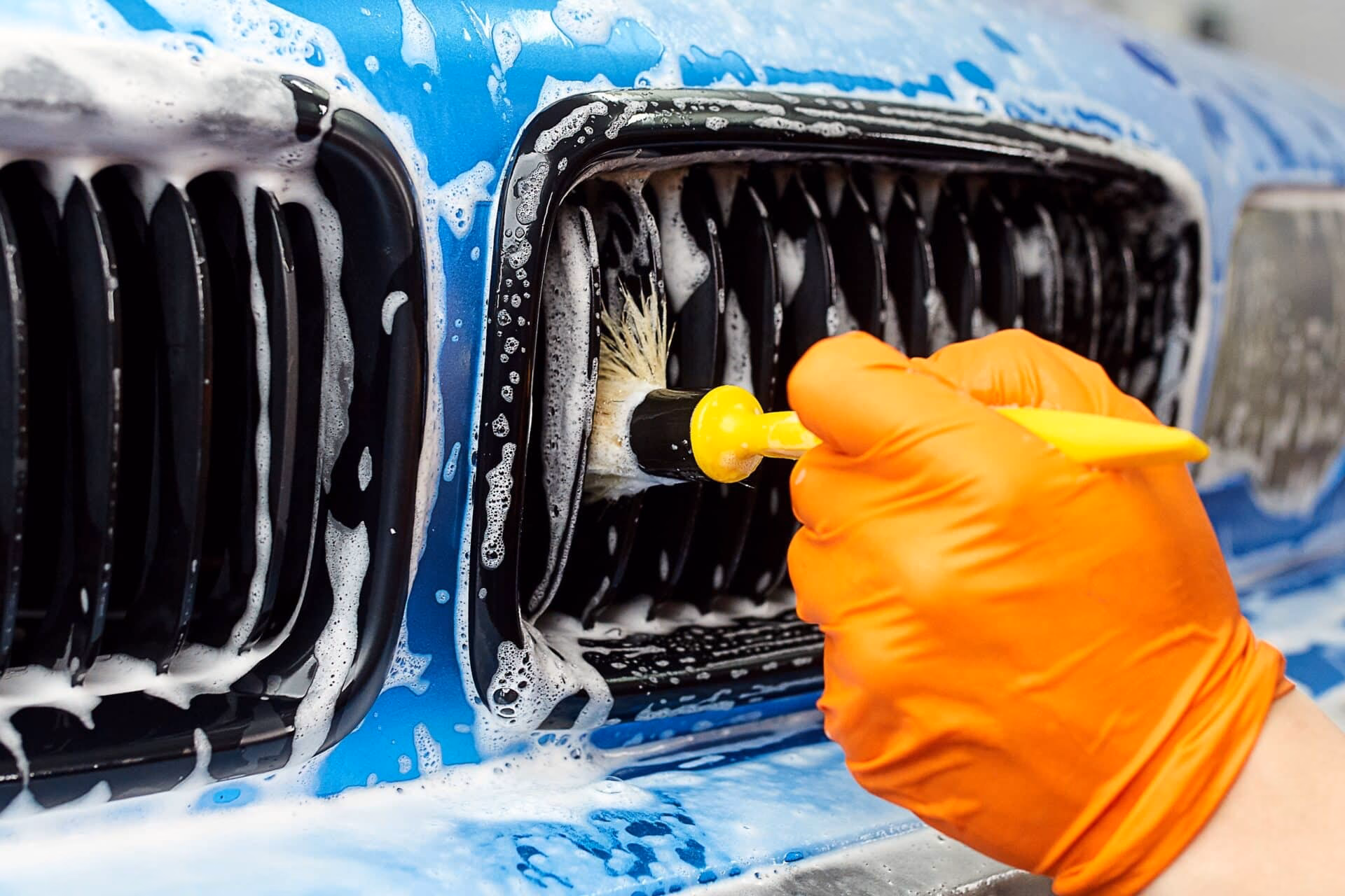 Where can I get a free car wash in Swindon?