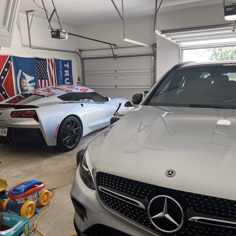 Does glossgrovedetail clean your car?