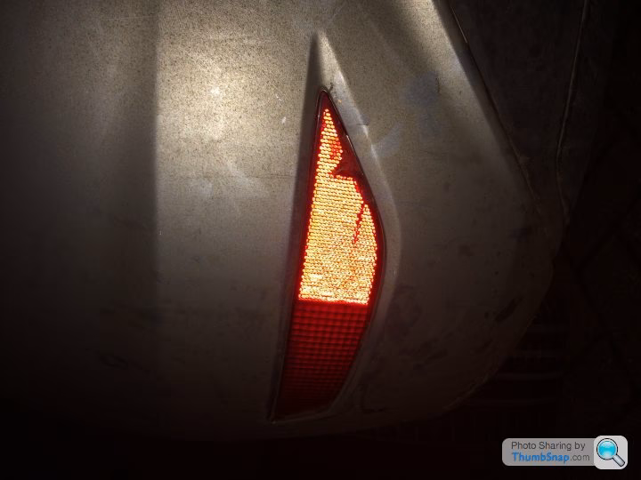 What is a safety reflector in a car?