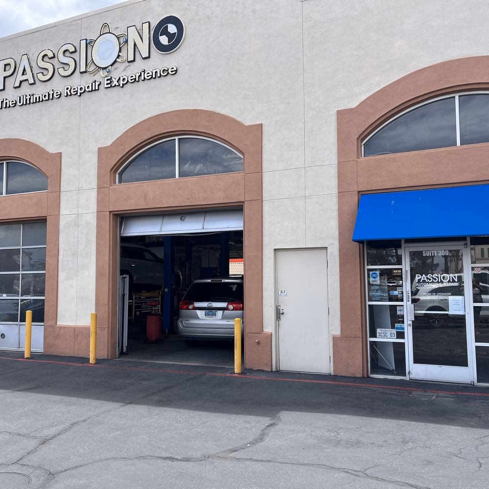 What are people saying about auto repair services in Las Vegas?