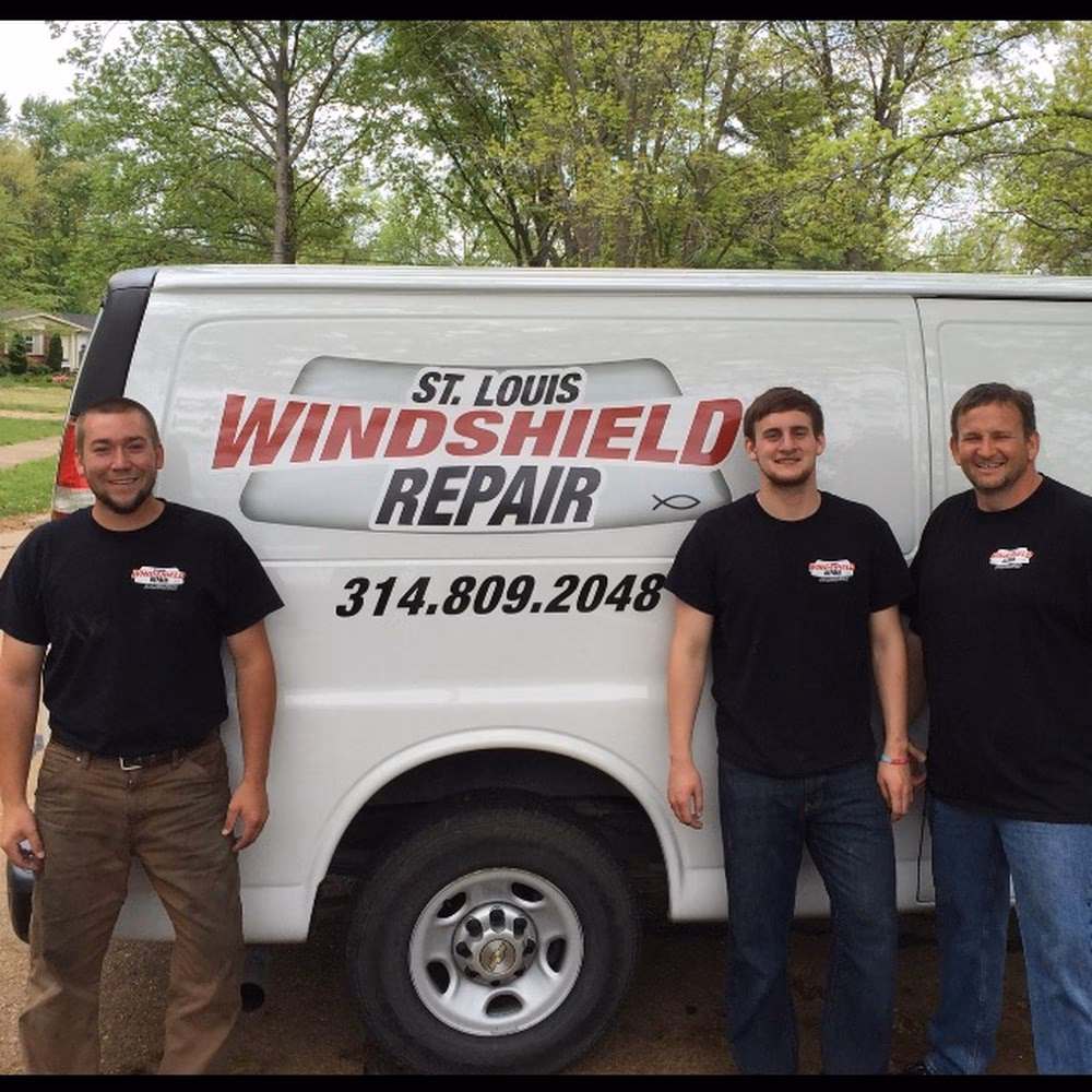 What are people saying about auto glass services services in St Louis?