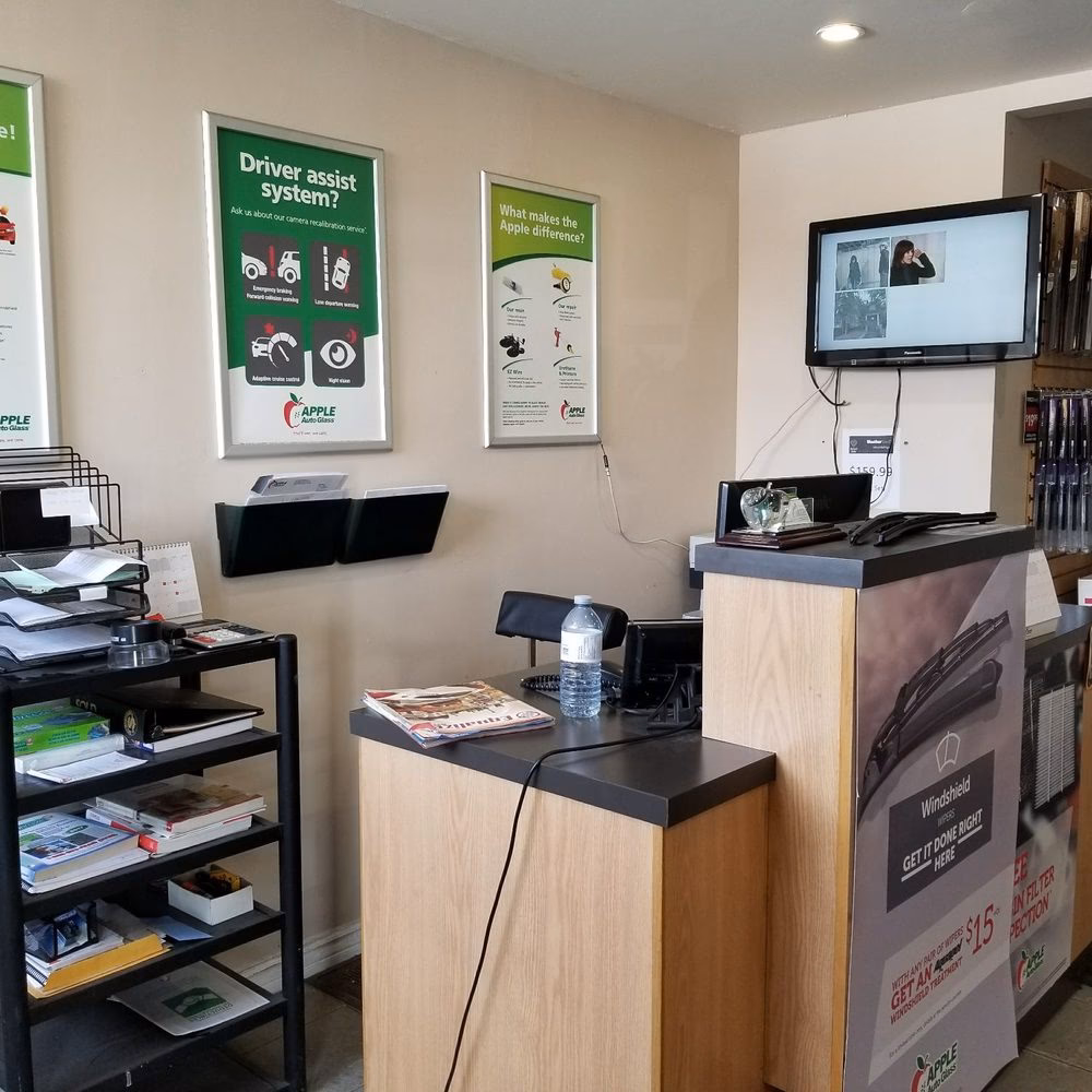 Why should you choose auto glass mobile services in Toronto?