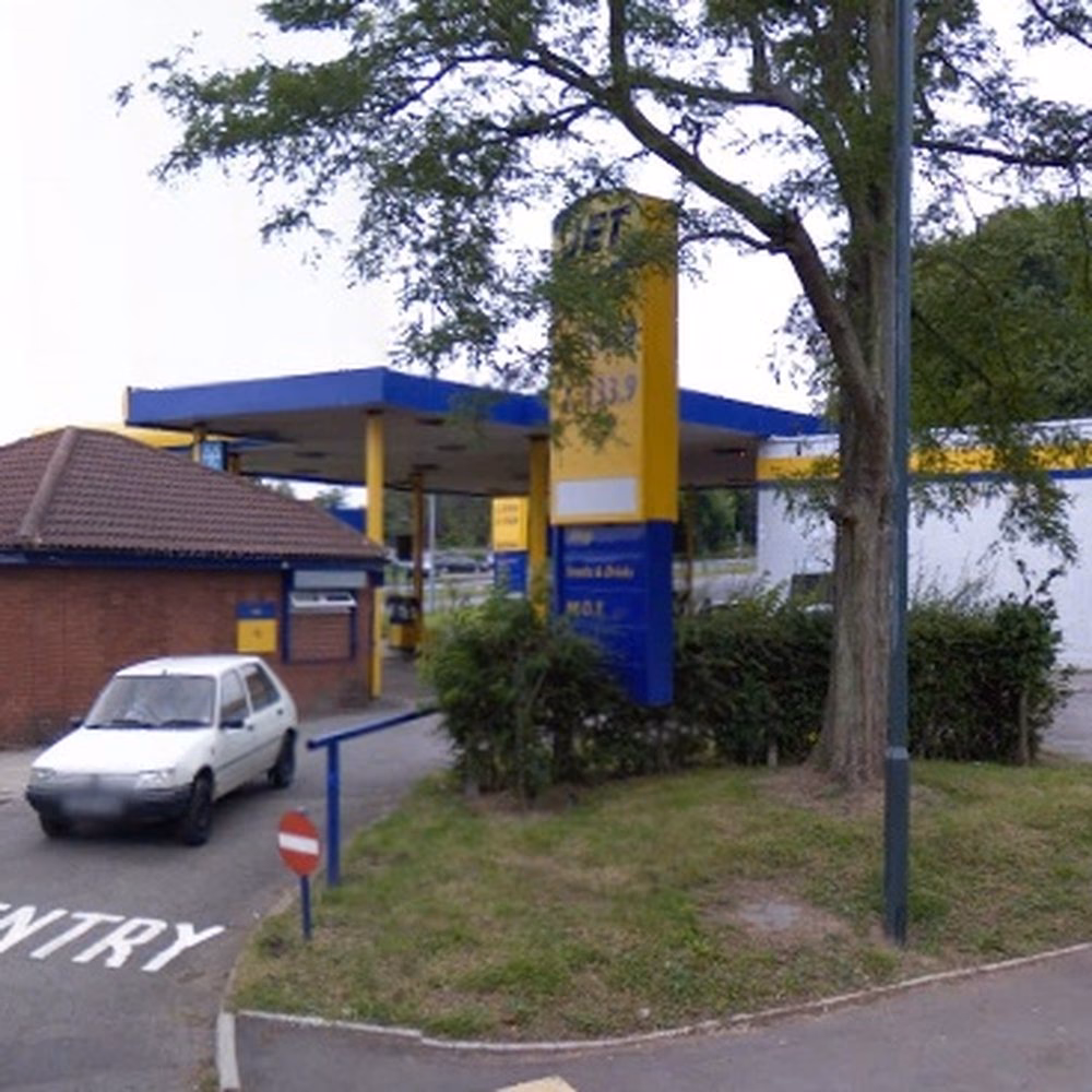 Where can I book An MOT in Coventry?