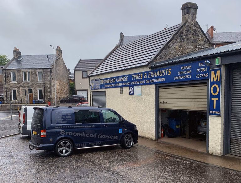 Does D&G Autocare offer a MOT test in Dunfermline?