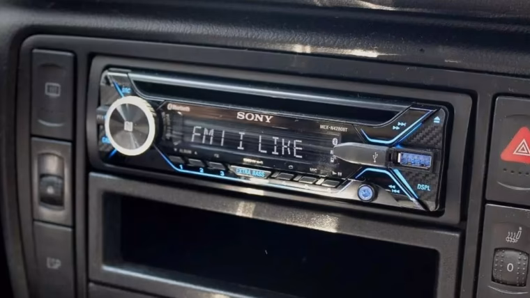 What can old car radios fixed do?