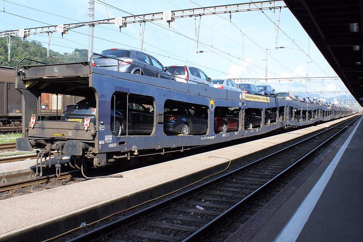 How much does a train cost in France?