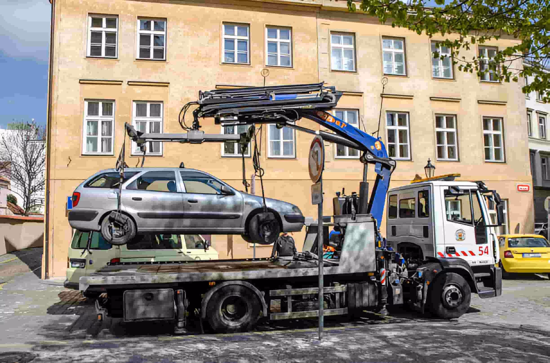 Why should you use car removal Brisbane service?