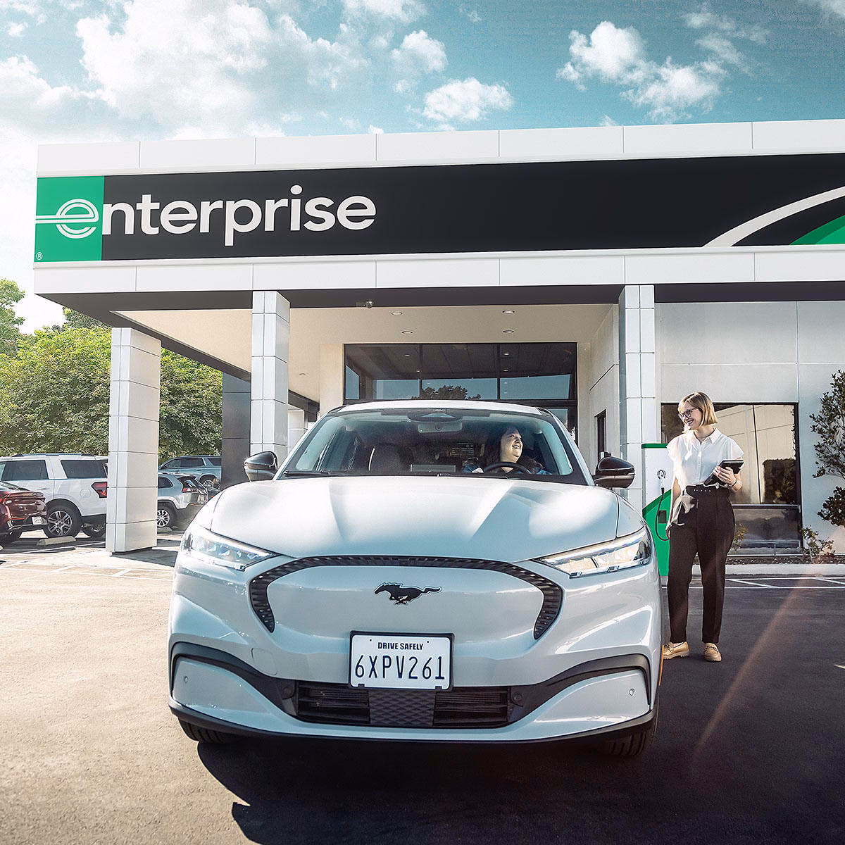 Why should you hire a Hertz car in Brighton?