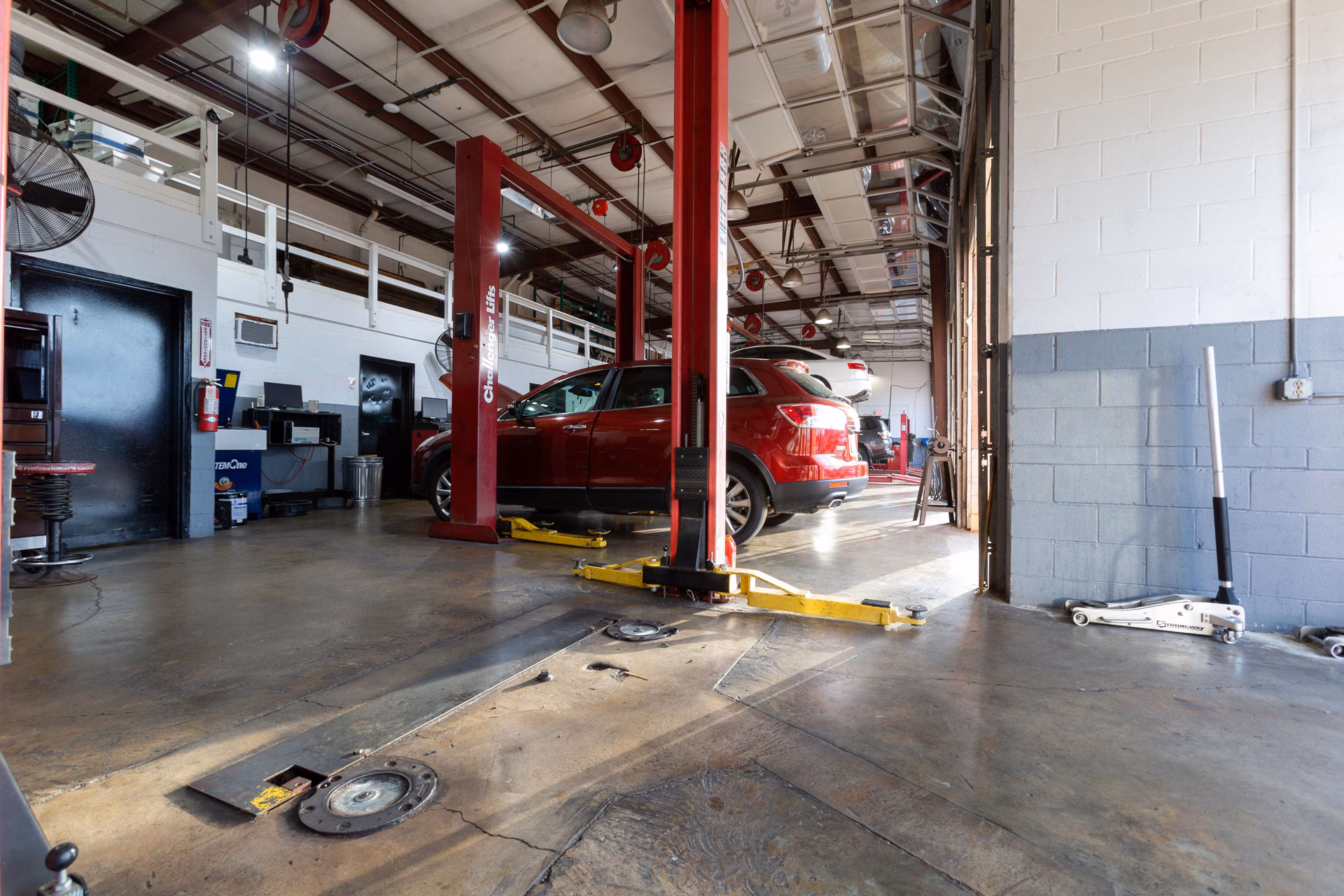 Where can I find reliable and professional auto repair services in Houston?