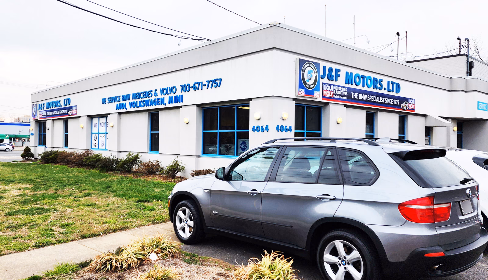 What services does a car repair center offer?