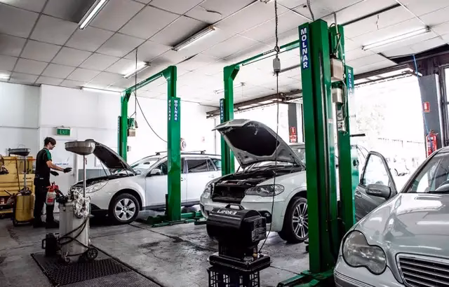 Where can I get a car serviced in Belconnen?