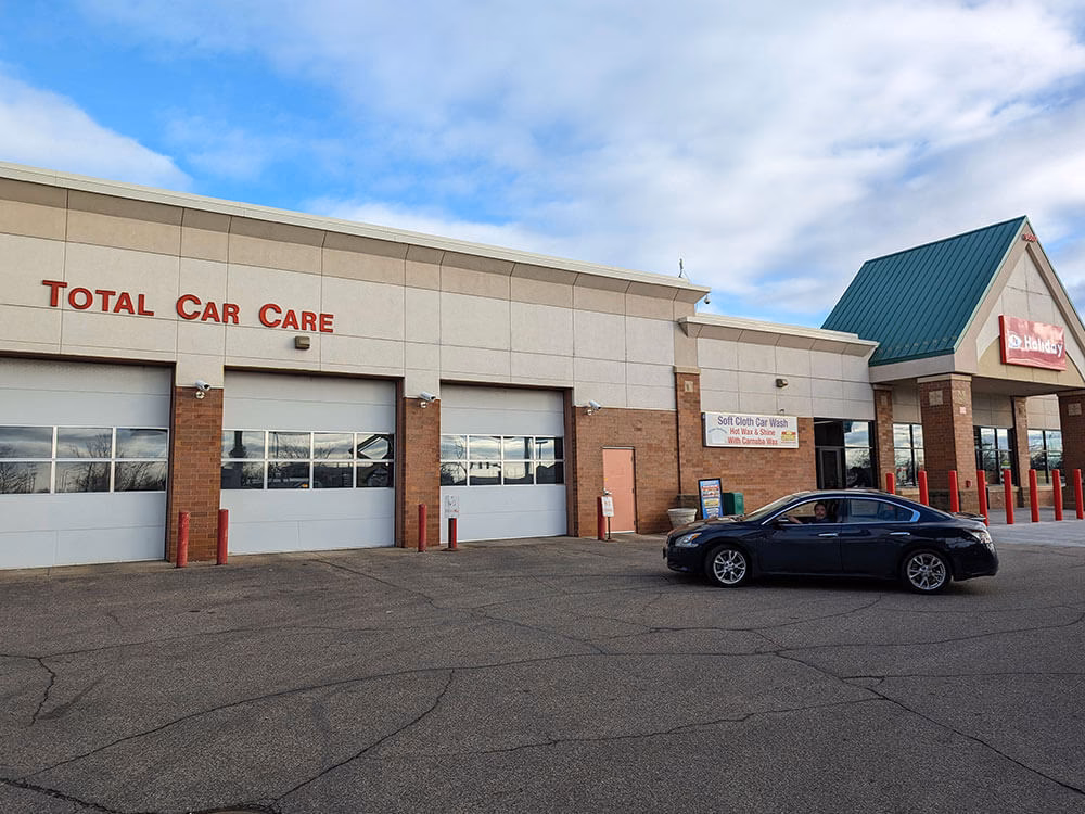 Who is the best auto repair shop in Brooklyn Park?