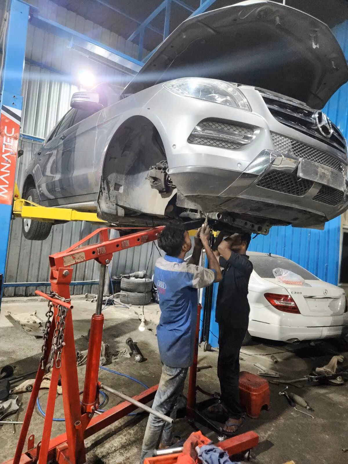 Which are the best car repair shops in Hyderabad?
