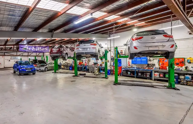 Who is Chadstone Motors?