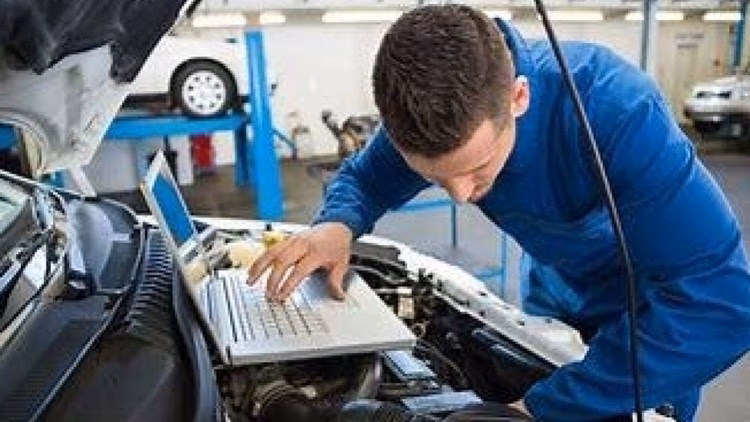 What courses are included with a mechanic and repair Level 3 Diploma?