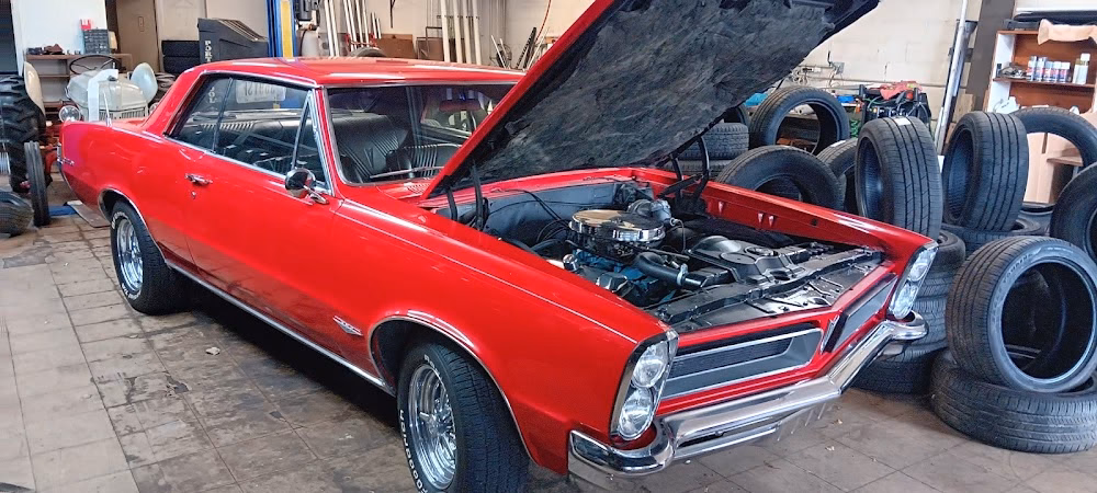 Where can I find the best garage services in Cromer?