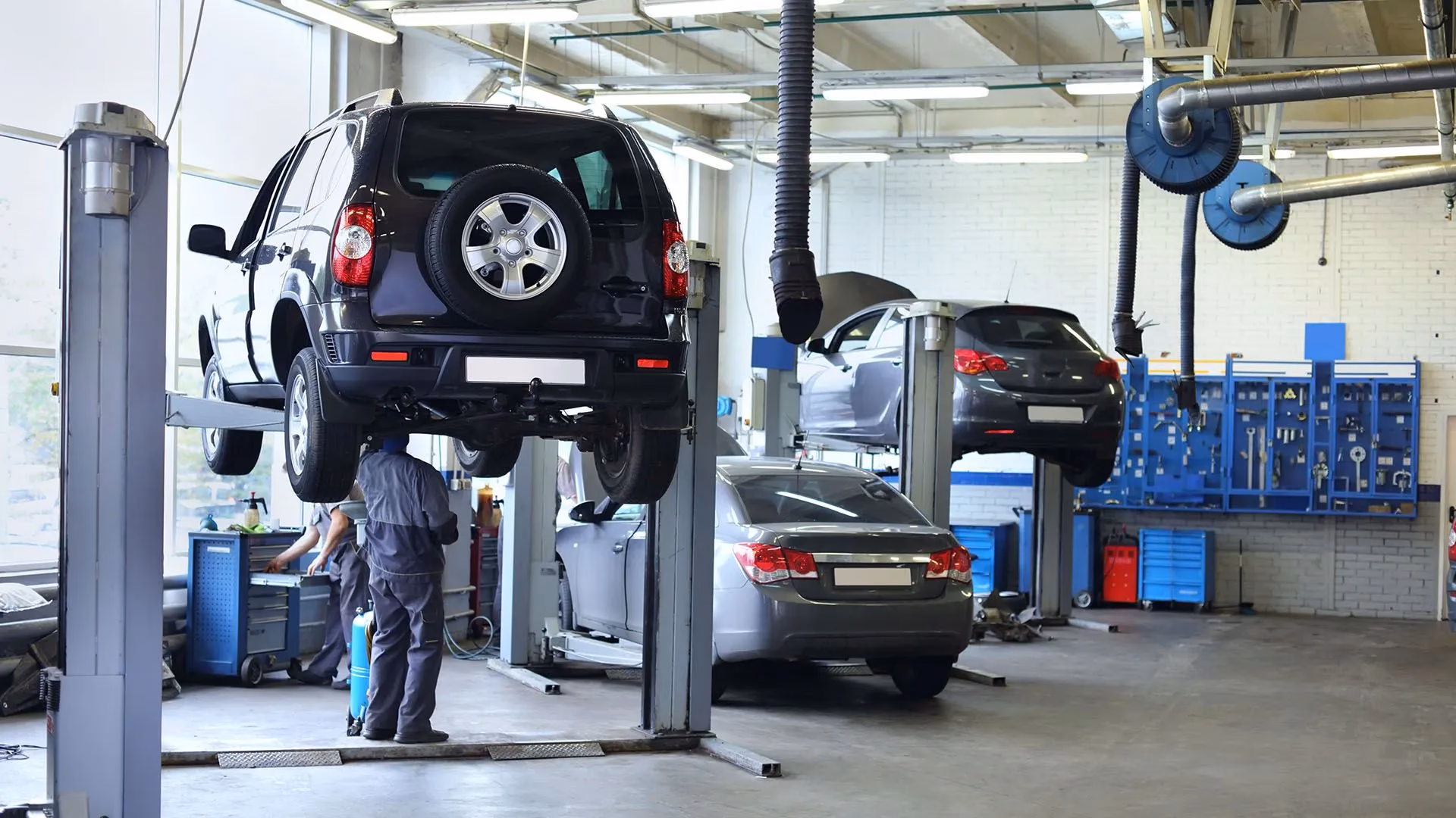 What is Ardgay garage?