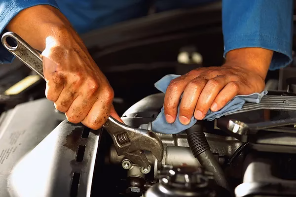 Is rocky's auto repair the best place in Hawaii?
