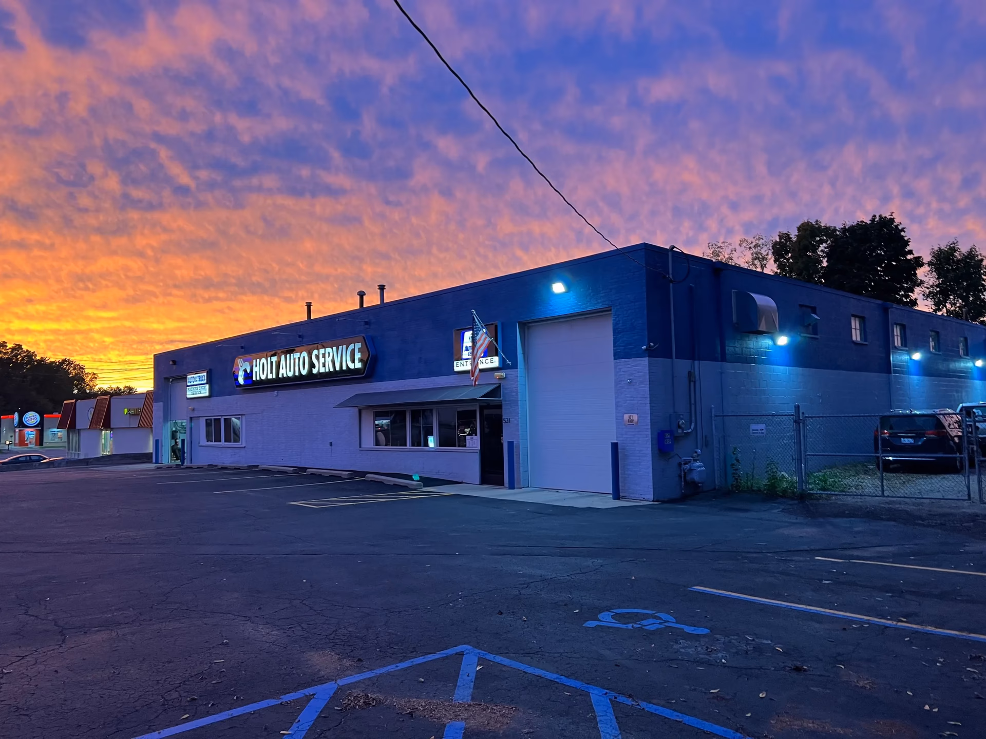 What are people saying about auto repair services in Lansing?