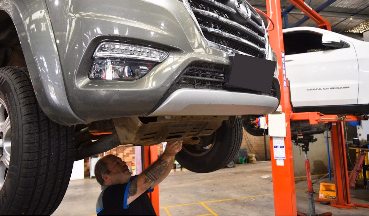Who is Maryborough service centre?