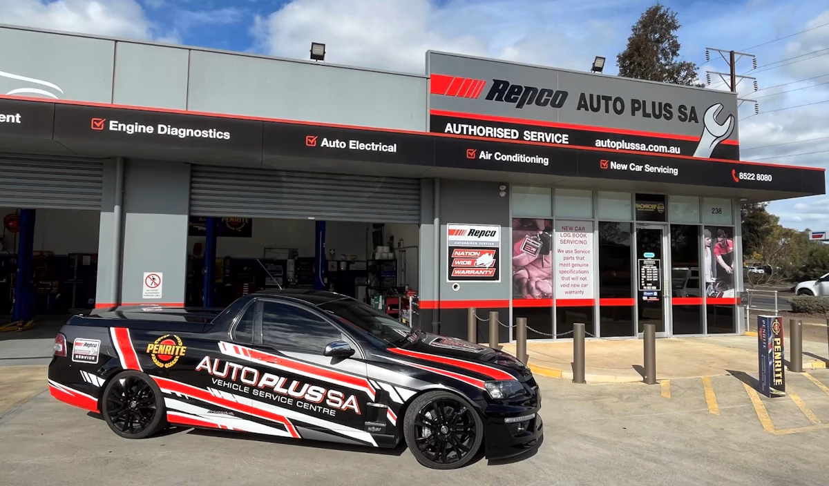 Who is auto Masters in Munno Para?